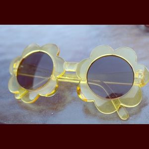 ••Children Flower Sunglasses••